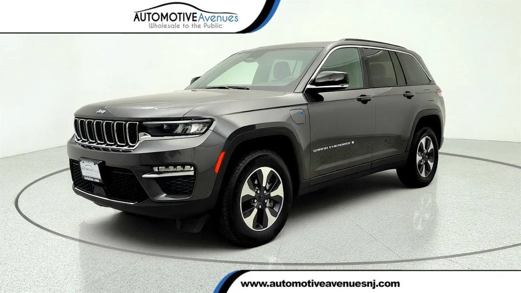 2024 Jeep Grand Cherokee 4xe 4x4's photo