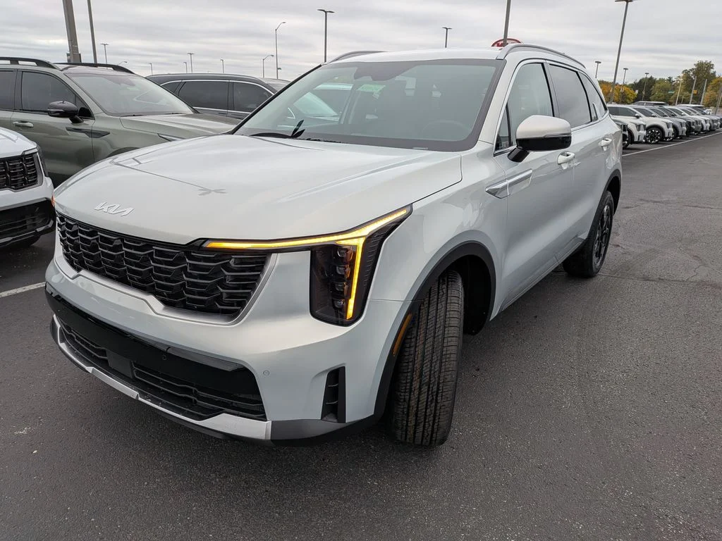 2026 Kia Sorento S - Photo 3