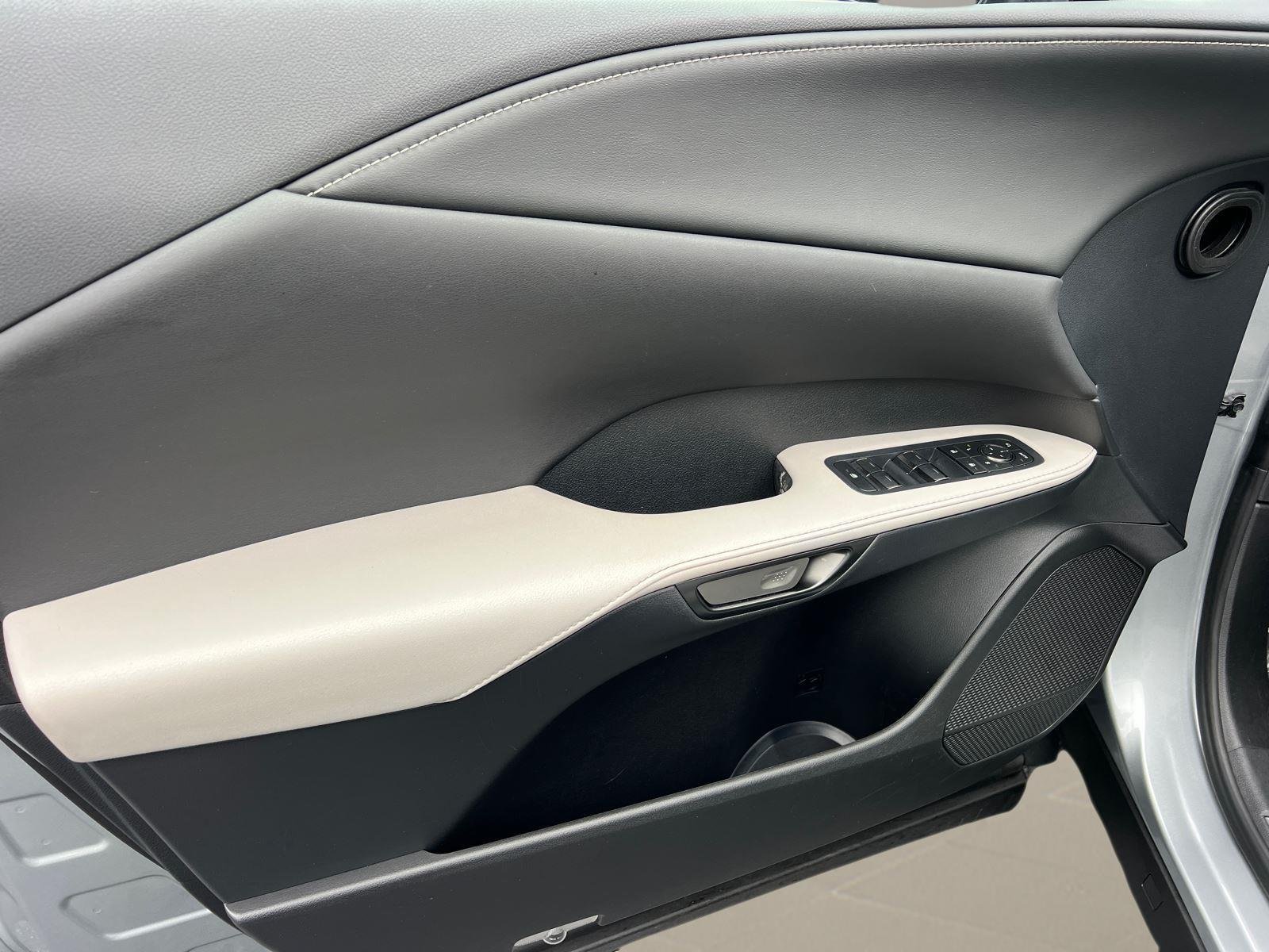 2023 Lexus RX 350 - Photo 11