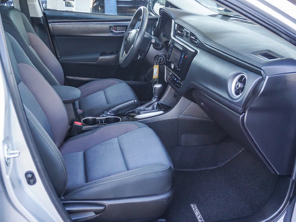 Used 2018 Silver Toyota LE image 13