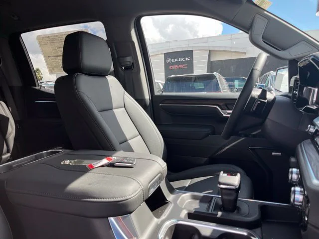 2026 GMC Sierra 1500 SLT - Photo 17