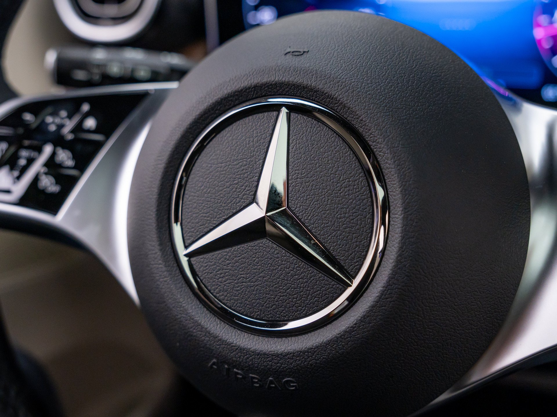 New 2026 White Mercedes-Benz GLC 300 image 22