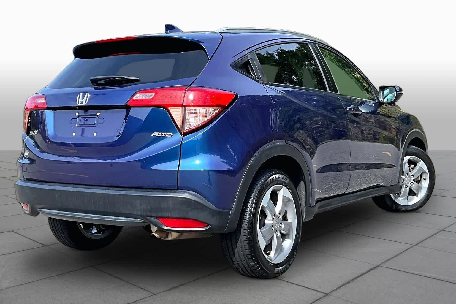 Used 2016 Alabaster Silver Metallic Honda EX-L w/Navi image 13