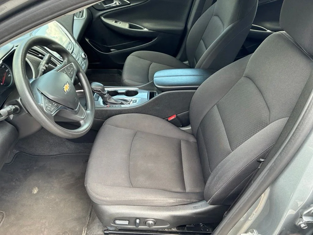 Used 2024 Gray Chevrolet LT image 11
