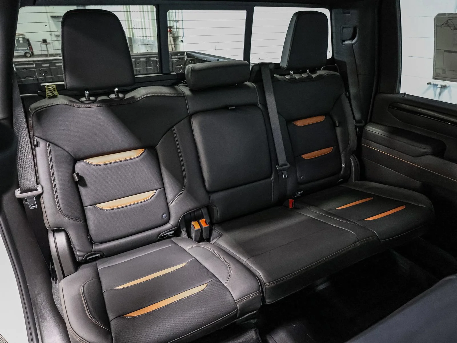 2026 GMC Sierra 2500HD AT4 - Photo 25
