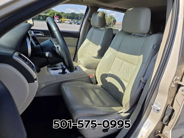 Used 2015 Beige Jeep Limited image 7