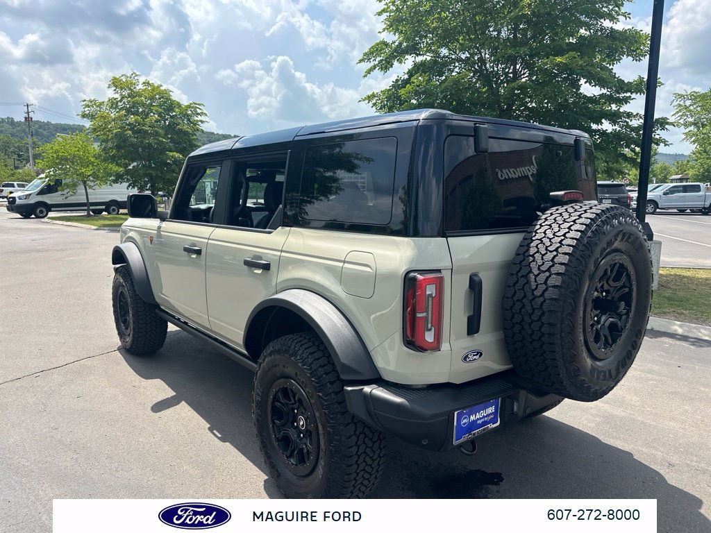 New 2026 Desert Sand Ford Badlands® image 6
