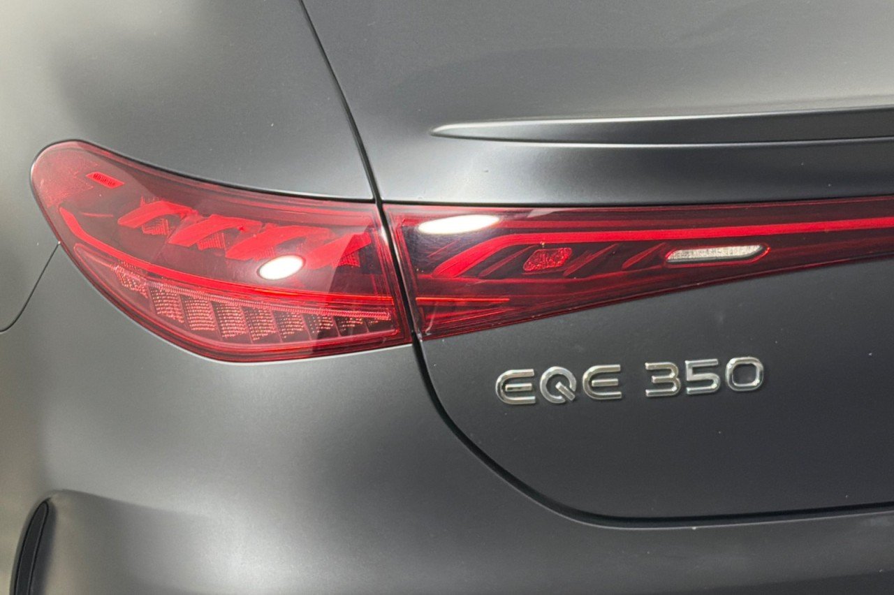 Used 2024 MANUFAKTUR Graphite Grey Magno Mercedes-Benz EQE 350 image 26