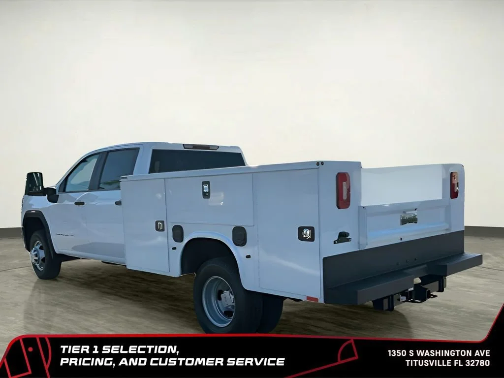 New 2026 Summit White GMC Pro image 4