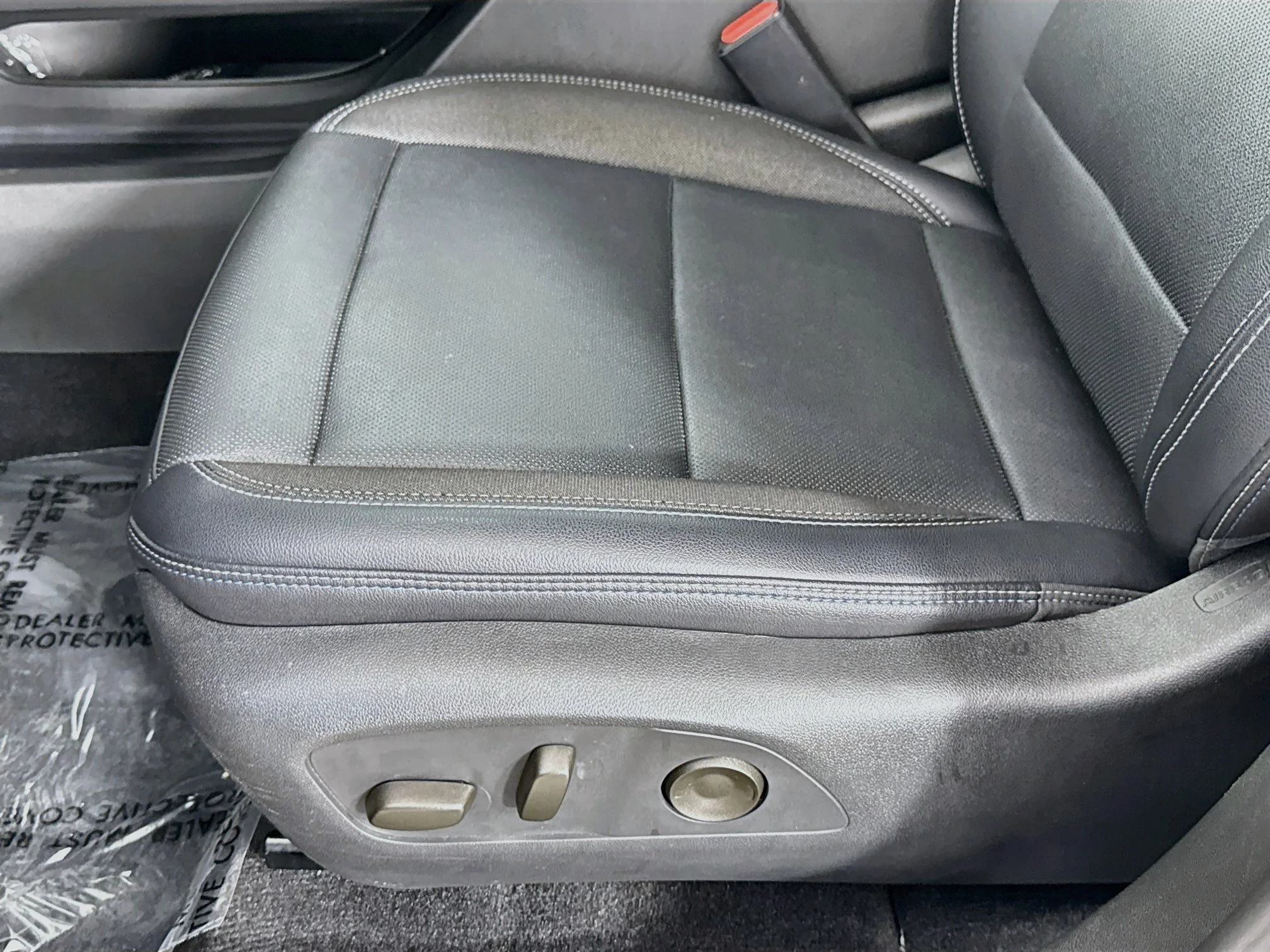 Used 2025 Black Chevrolet LT image 22