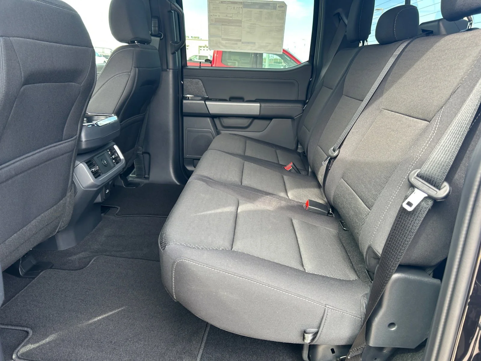 New 2026 Agate Black Metallic Ford XLT image 18