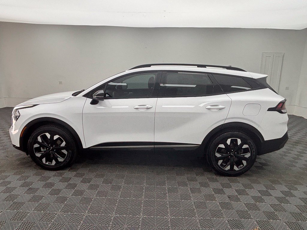 Used 2023 White Kia X-Line image 12
