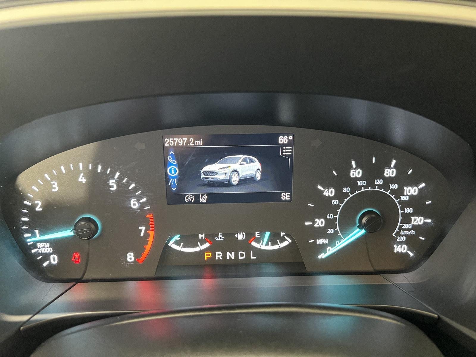 Used 2022 Agate Black Ford SE image 11