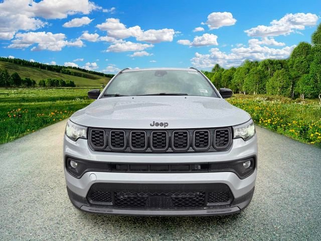 New 2026 Silver Zynith Metallic Clear-Coat Exterior Paint Jeep Latitude image 8