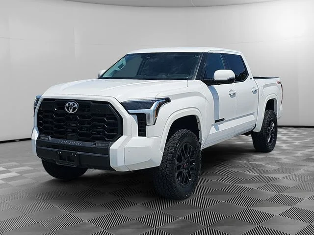 2023 Toyota Tundra SR5 3.4L 4WD CrewMax 5.5' Bed's photo