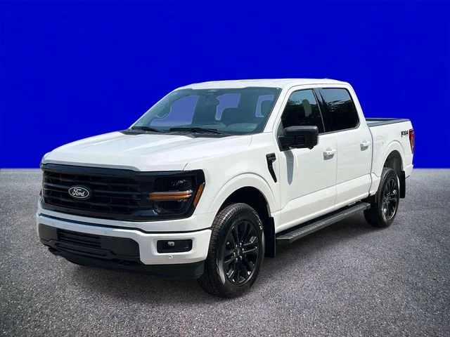 New 2026 Oxford White Ford XLT image 7