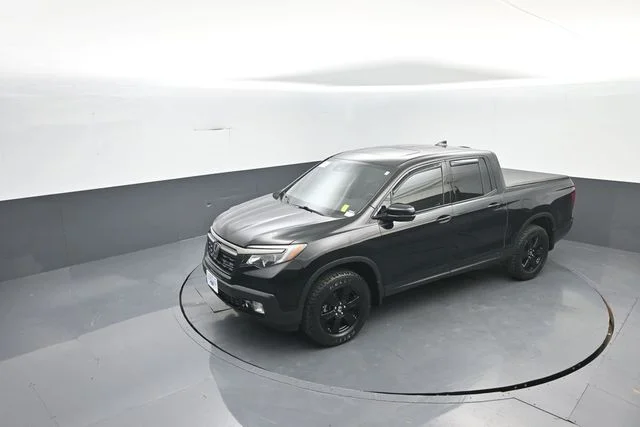 Certified Used 2018 Crystal Black Honda Black Edition image 28