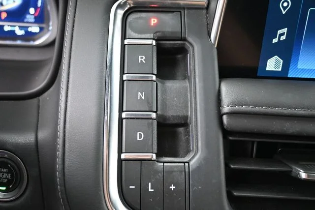Used 2023 Black Chevrolet LT image 27