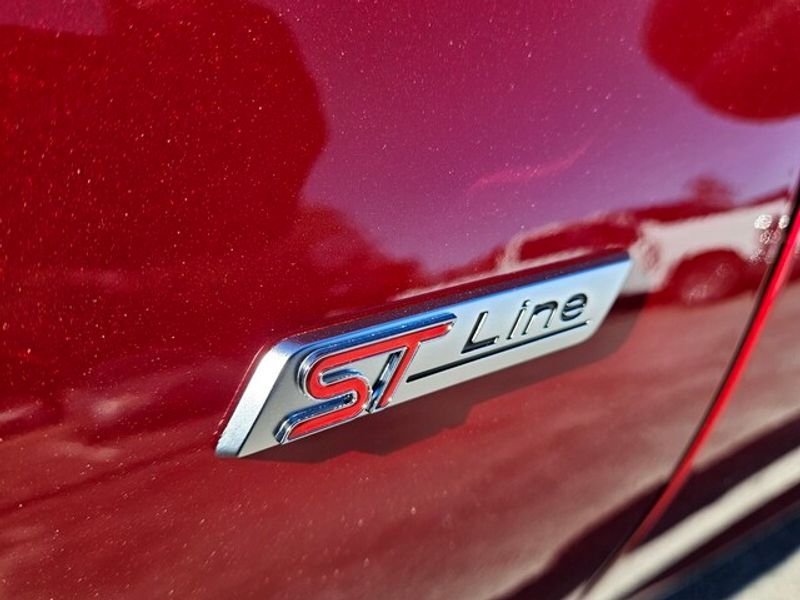 New 2026 Rapid Red Metallic Tinted Clearcoat Ford ST-Line image 18