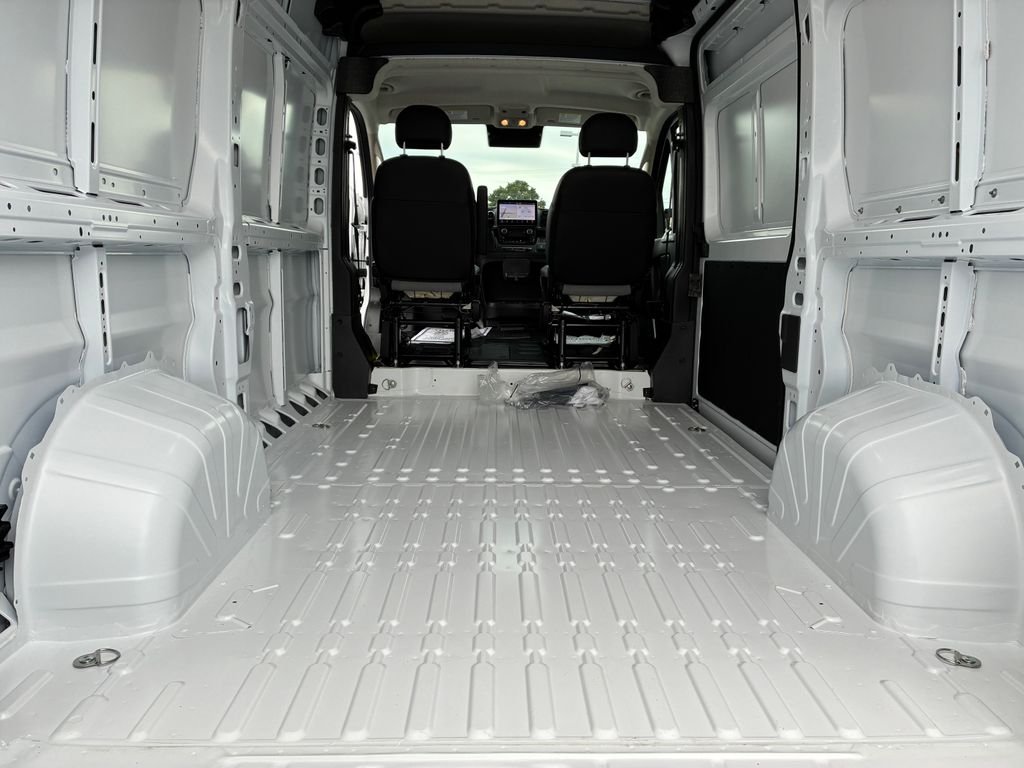 New 2026 Bright White Clearcoat RAM Base image 4