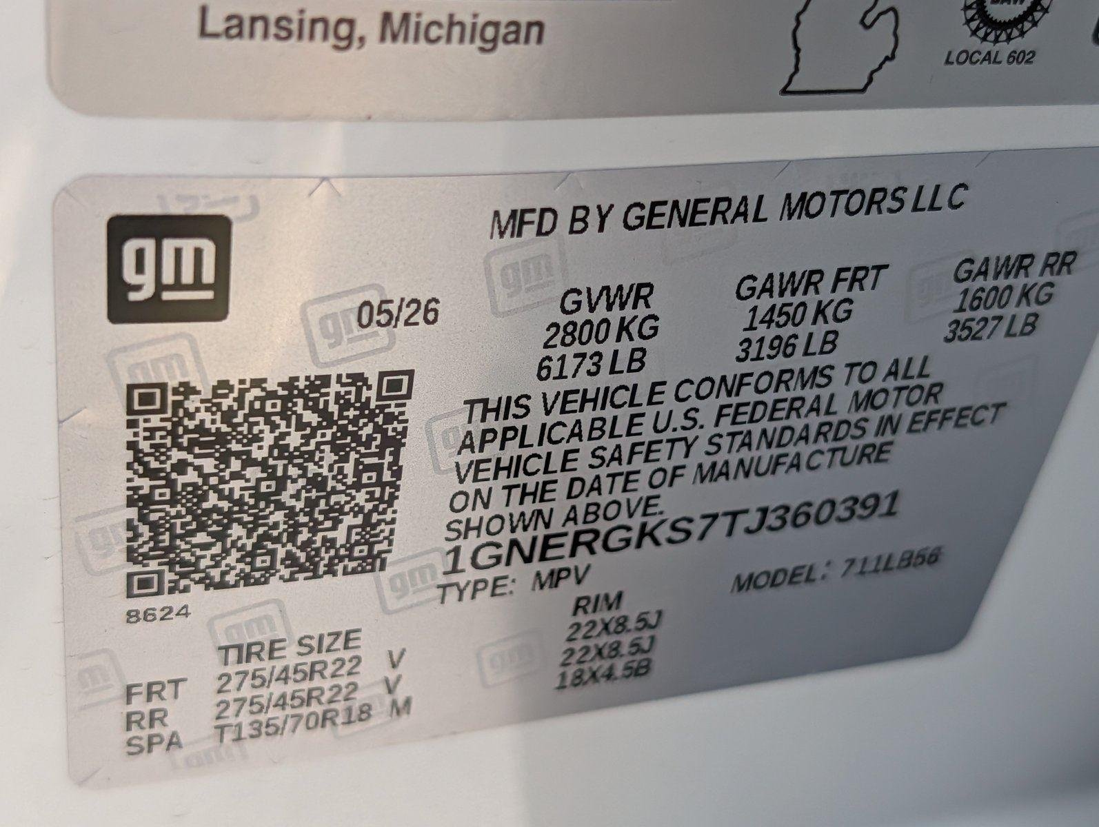 New 2026 Summit White Chevrolet LT image 37