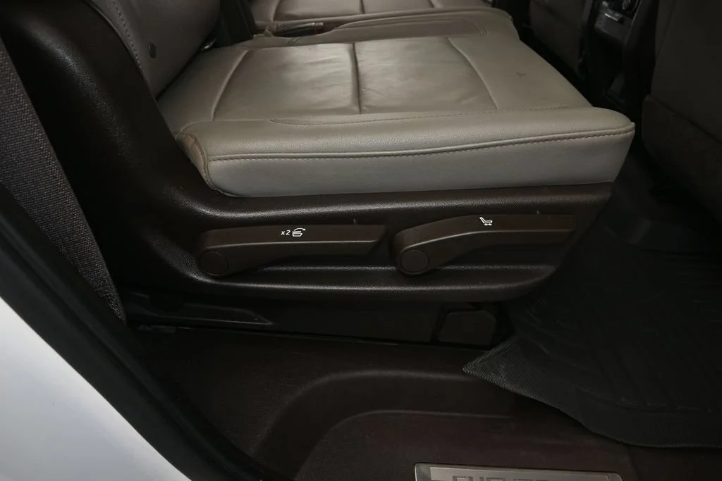 Used 2021 Summit White Chevrolet LT image 21