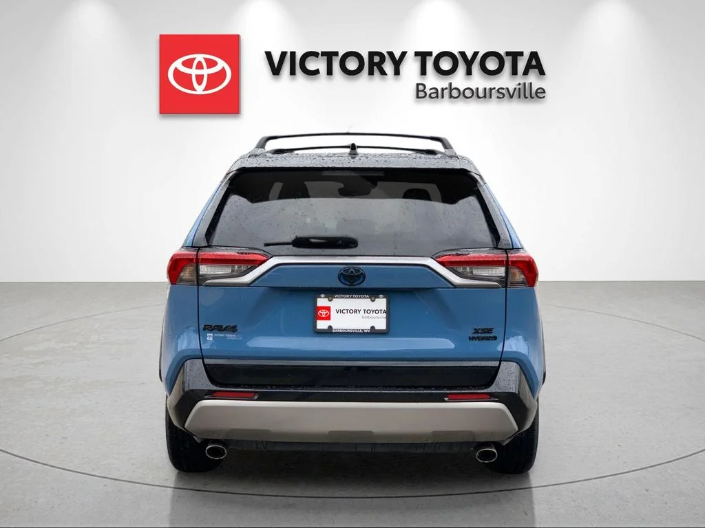 Used 2022 Blue Toyota XSE image 4
