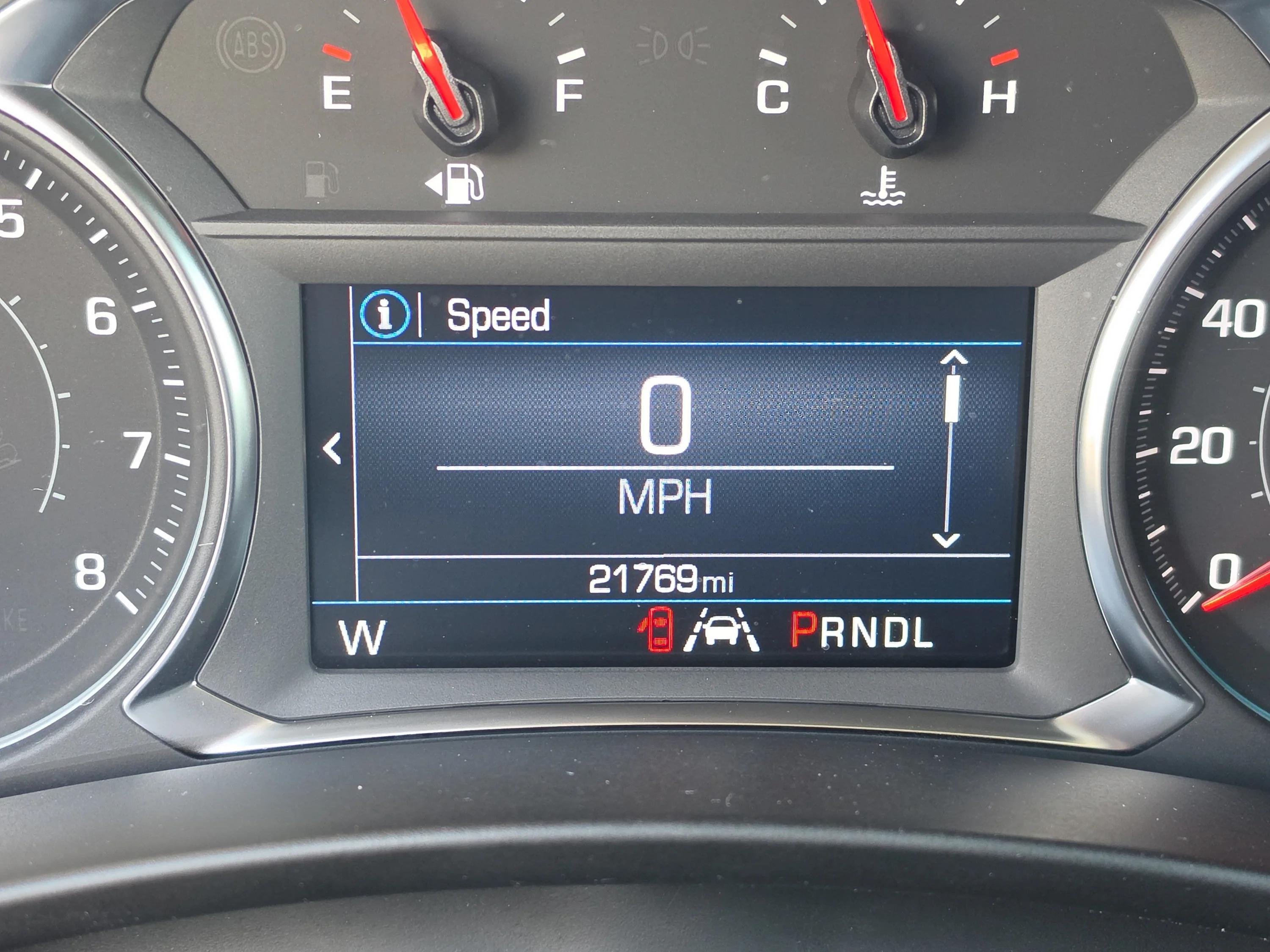 Used 2024 Summit White Chevrolet LT image 38