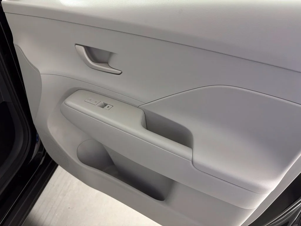 Used 2024 Black Hyundai SEL image 40