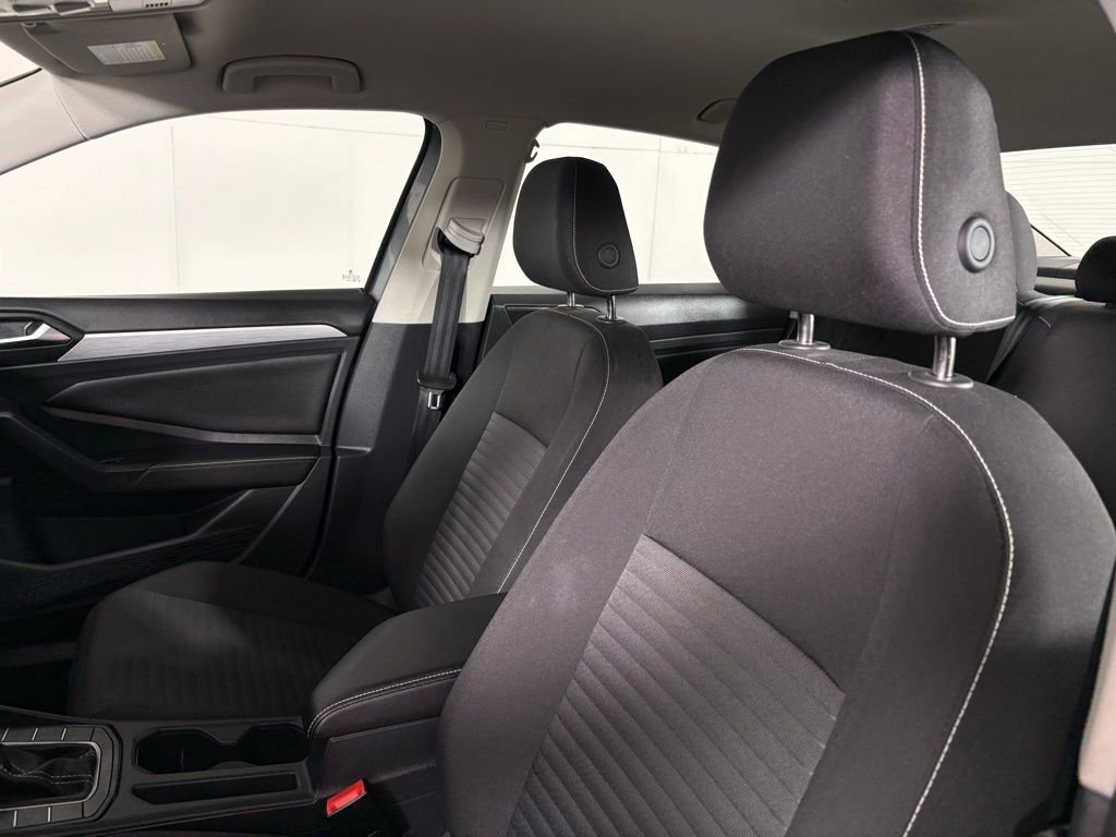 Used 2025 Gray Volkswagen 1.5T S image 18