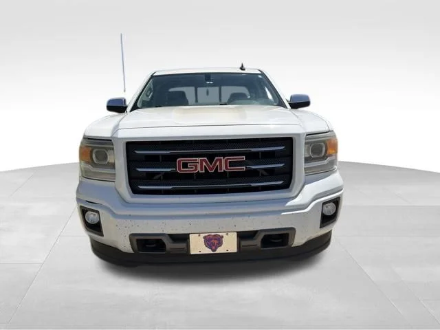 Used 2015 White GMC SLE image 10