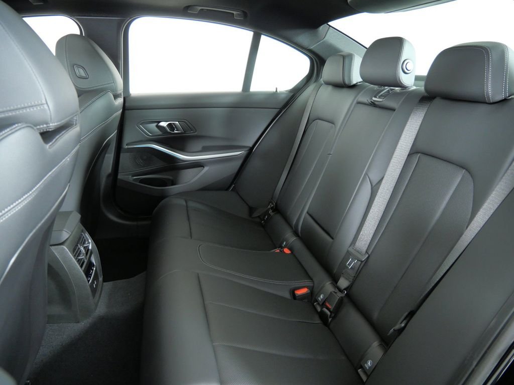 New 2026 Jet Black BMW 330i xDrive image 31