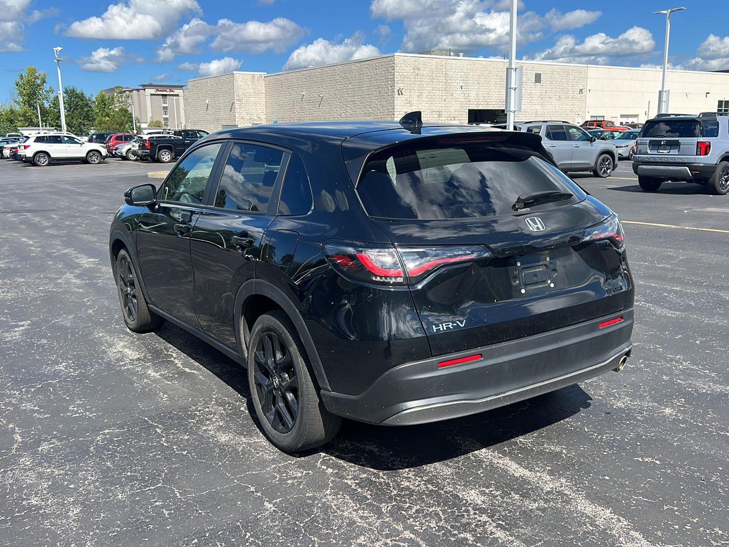 Used 2025 Crystal Black Pearl Honda Sport image 13