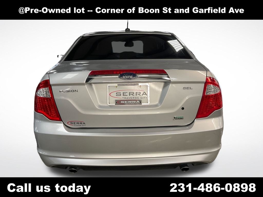 Used 2010  Ford SEL image 4