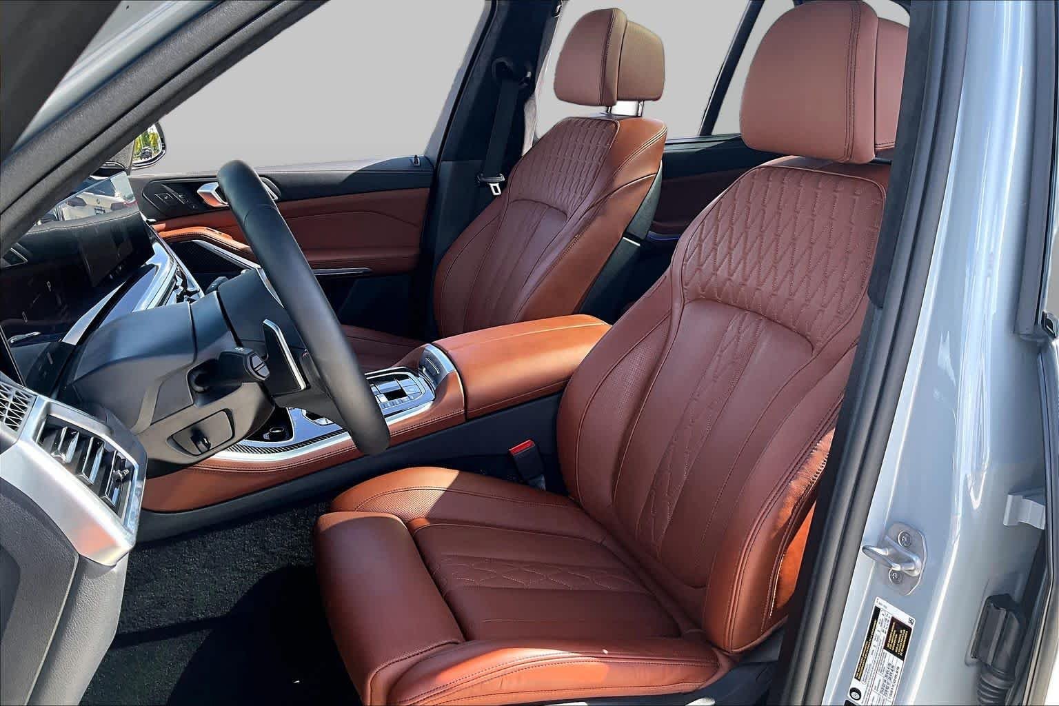 Used 2026 Brooklyn Grey Metallic BMW M60i image 7
