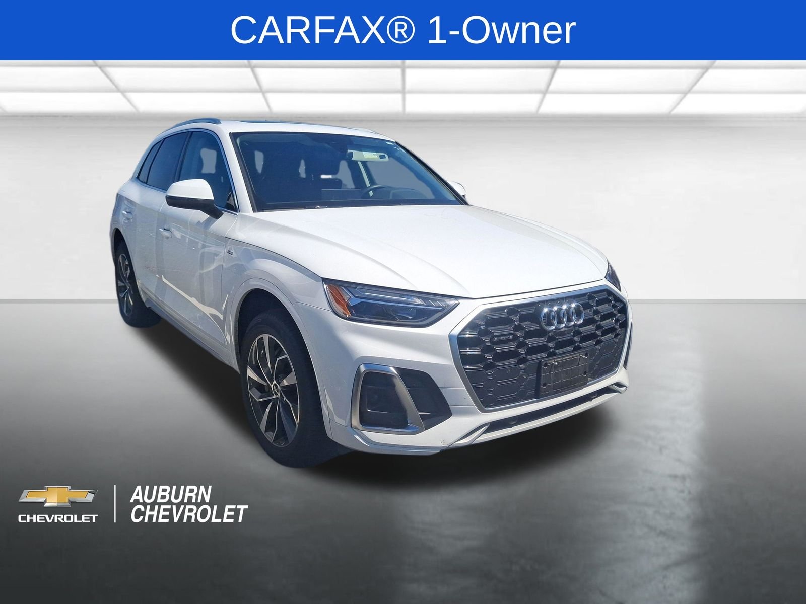 2024 Audi Q5 45 Premium Plus's photo