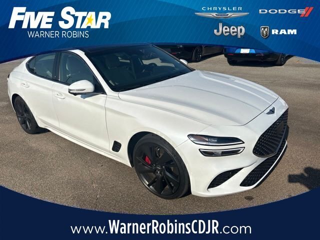 Used 2023 White Genesis 3.3T image 1