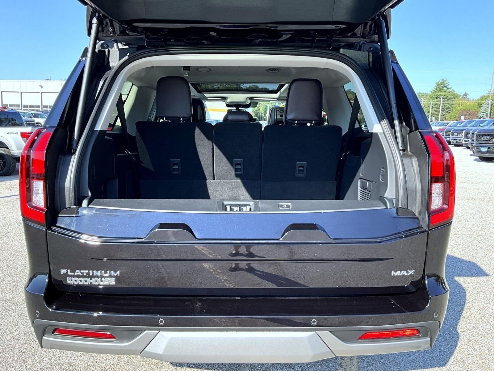2026 Ford Expedition MAX Platinum - Photo 9
