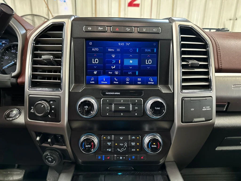 Used 2021 White Ford Platinum image 19