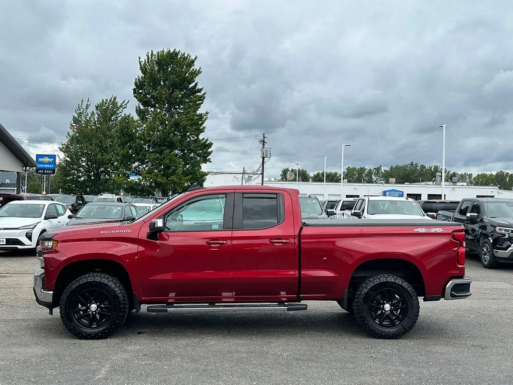 Used 2019 Red Chevrolet LT image 14
