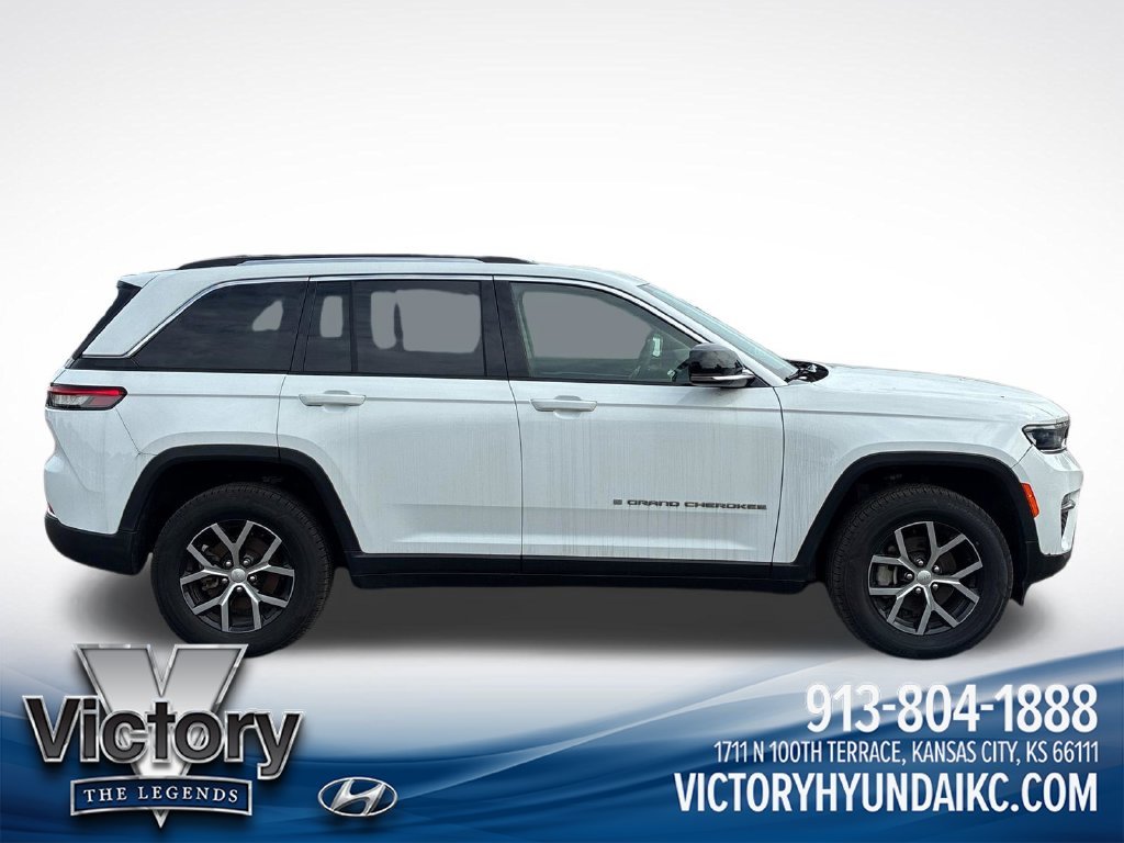 Used 2023 White Jeep Limited image 3