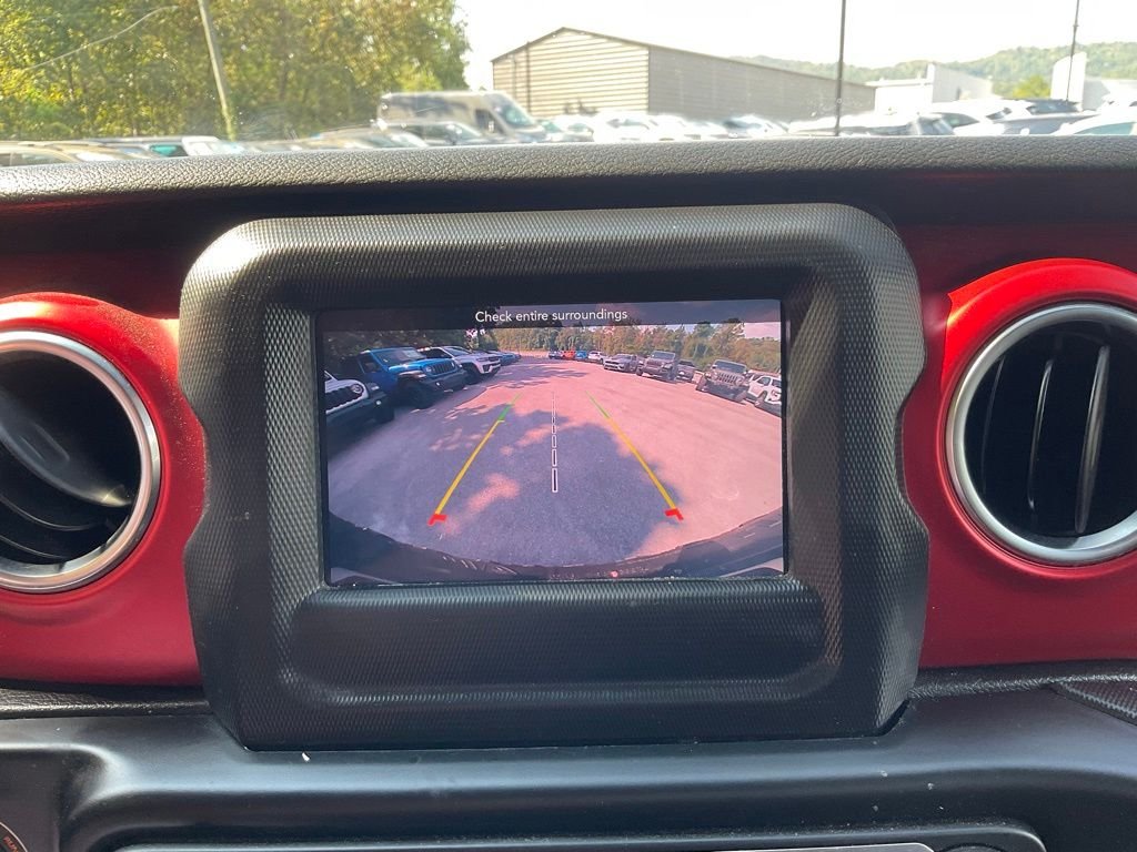 Used 2021 Red Jeep Unlimited Rubicon image 18