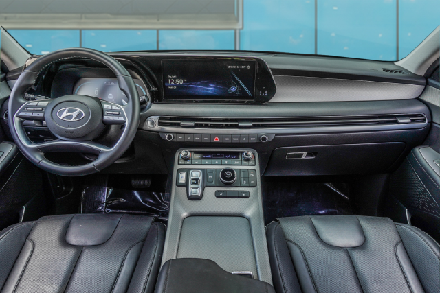 Used 2024 Gray Hyundai XRT image 28