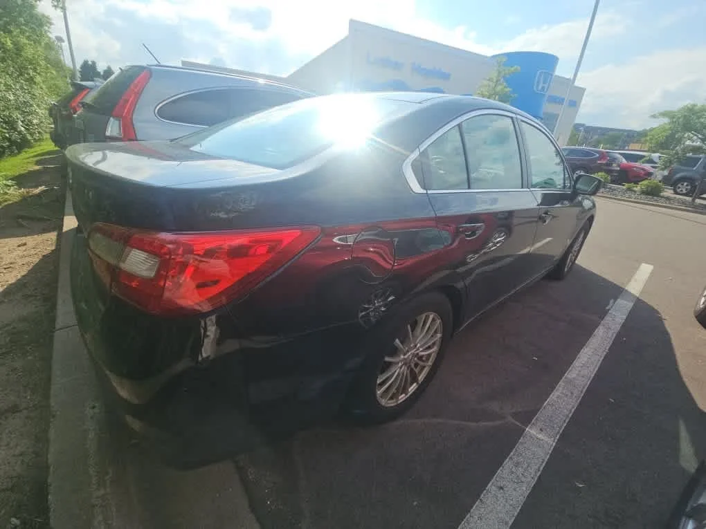 Used 2015 Crystal Black Silica Subaru 2.5i image 4