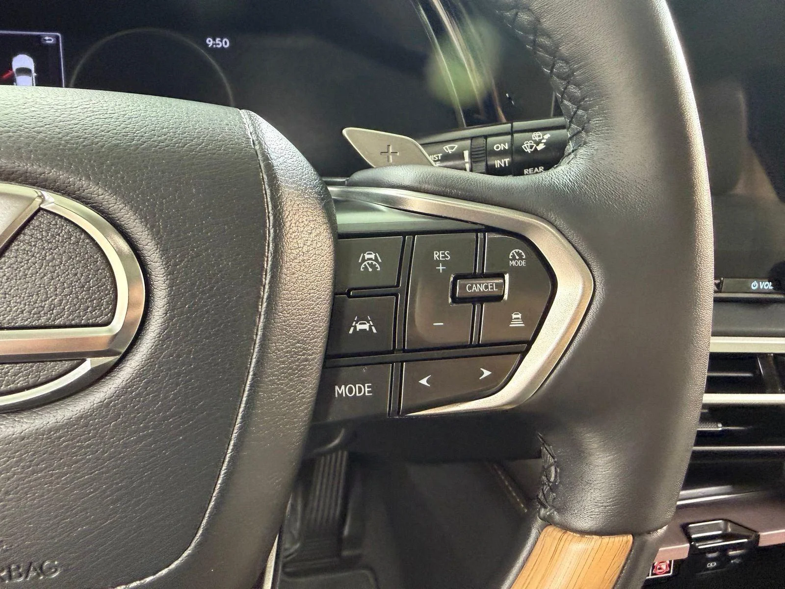 Used 2024 Eminent White Pearl Lexus RX 350 Premium image 22