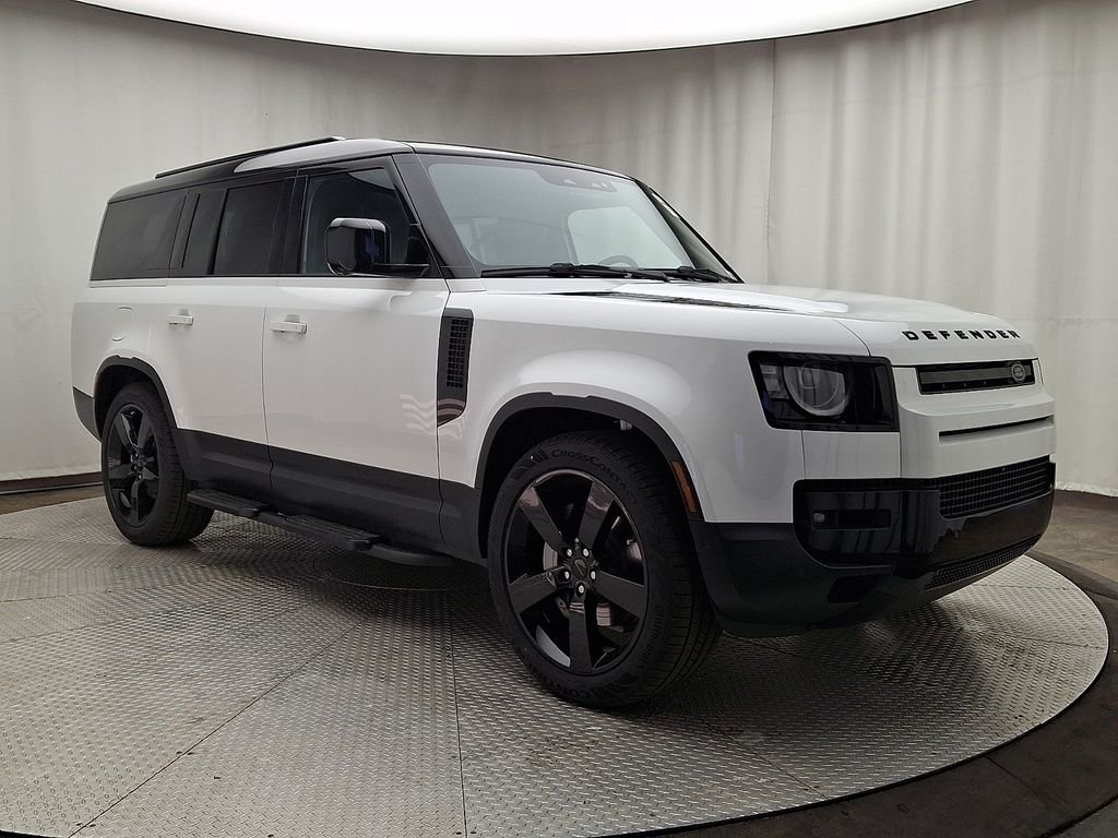 New 2026 Fuji White LAND ROVER S image 2