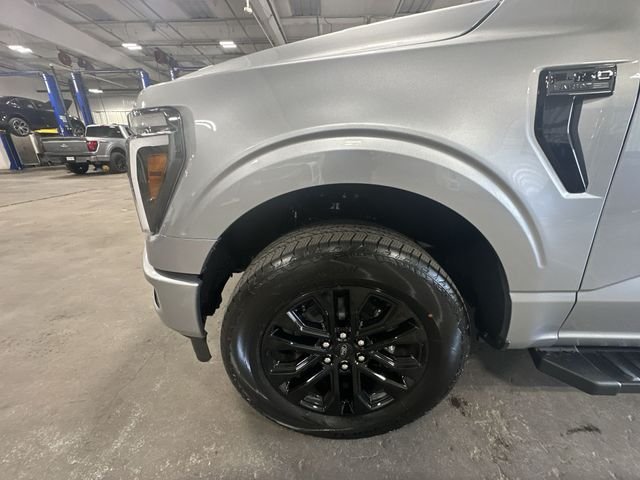New 2026 Iconic Silver Metallic Ford Lariat® image 23