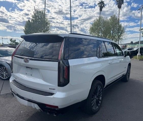 2023 Cadillac Escalade ESV Escalade ESV-V photo 6