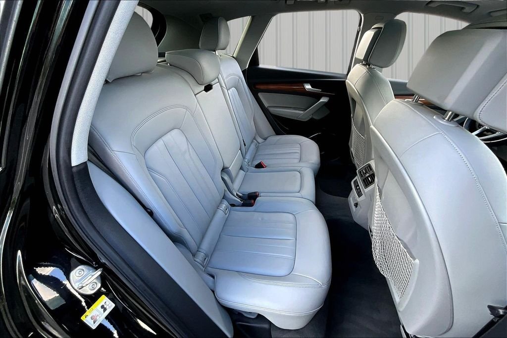 Used 2023  Audi 40 Premium image 25