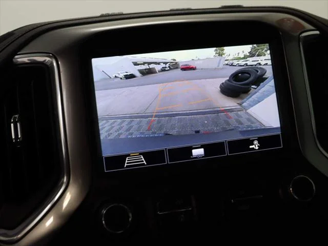 2020 Chevrolet Silverado 1500 LT - Photo 12